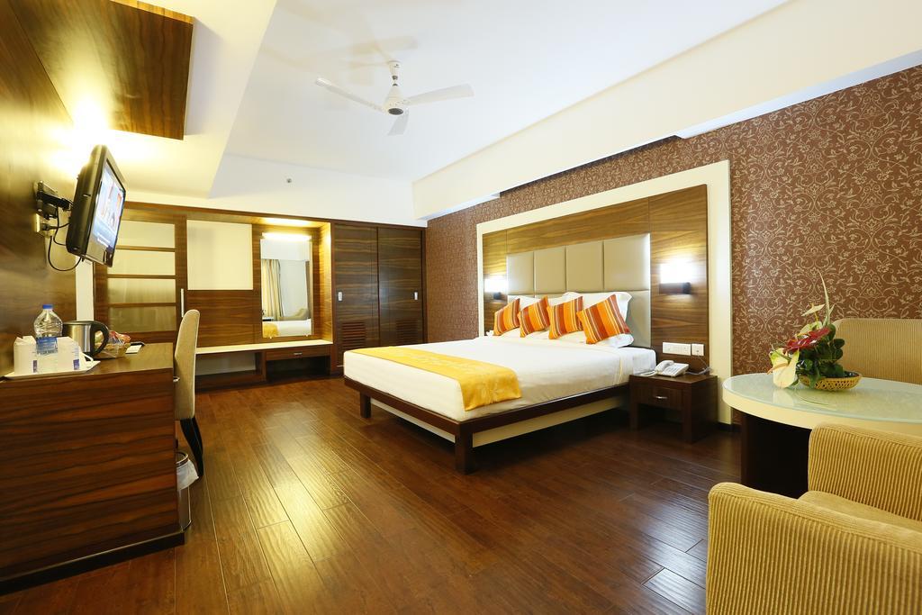 Hotel Moonlit Regency Thodupuzha Ngoại thất bức ảnh