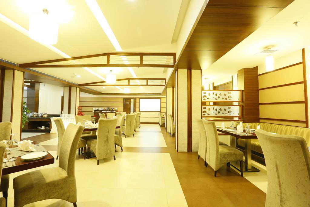 Hotel Moonlit Regency Thodupuzha Ngoại thất bức ảnh