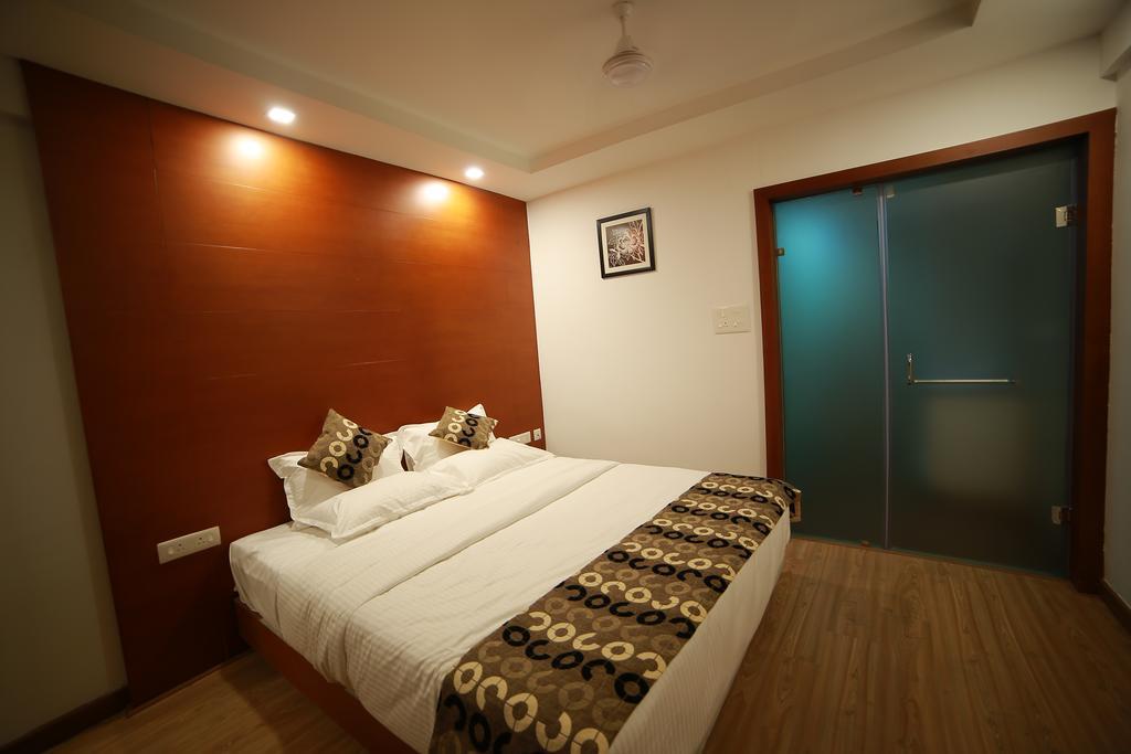 Hotel Moonlit Regency Thodupuzha Ngoại thất bức ảnh