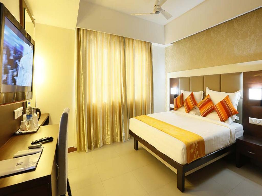 Hotel Moonlit Regency Thodupuzha Ngoại thất bức ảnh
